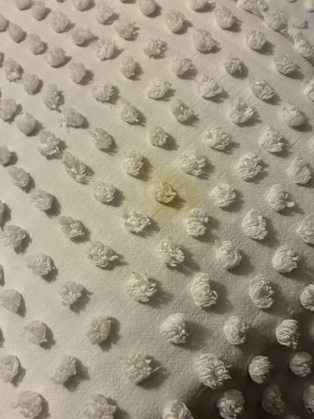 White Chenille Hobnail Bed Spread Queen